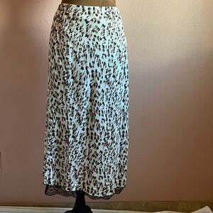 KIRIOUS LOS ANGELES Chic Animal Print Maxi Skirt